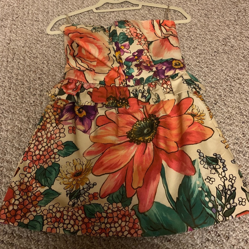 Red valentino